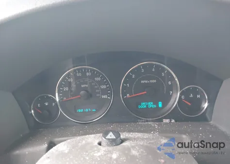 2007 Jeep Commander Sport z USA, uszkodzony, nr VIN 1J8HG48P57C622165